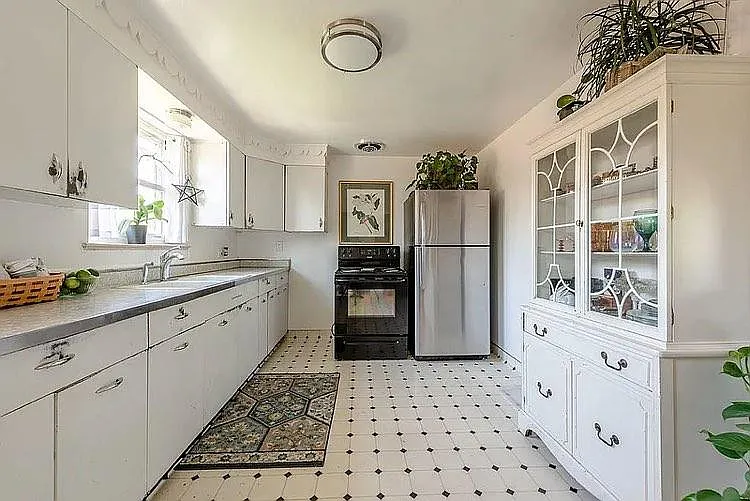 3431 N Harrison St — Photo 13