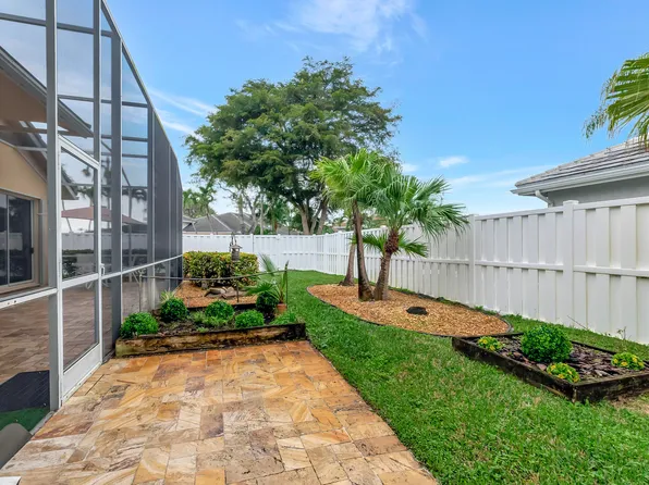 953 Greensward Lane, Delray Beach, FL 33445