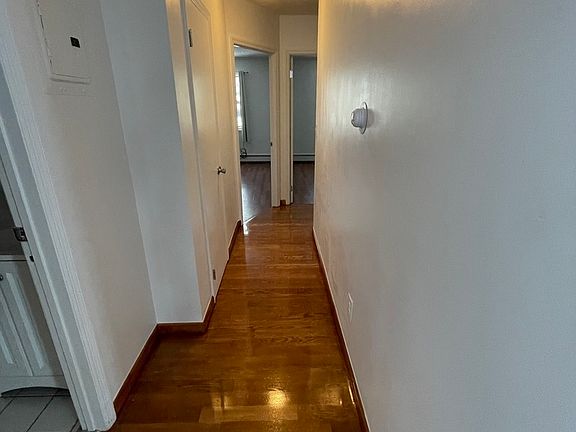 5th image of 45 Menahan St Floor 2