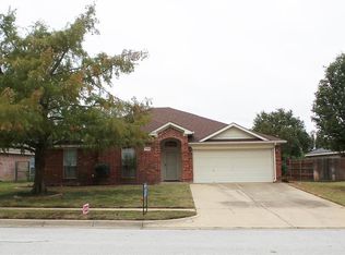 5704 Longhorn Ln, Arlington, TX 76017