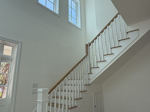 4th image of 2424 Summerwood Ct
