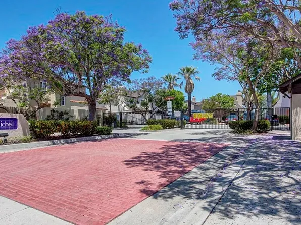 2162 San Michel Dr W Unit B, Costa Mesa, CA 92627