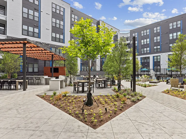 Alta New Carrollton — Photo 28