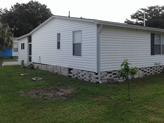 3rd image of 8713 Barcin Cir