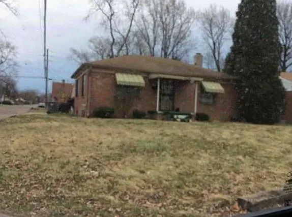 3645 N Riley Ave photo 1