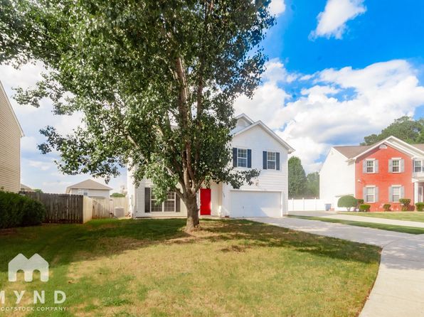 125 Cloverwood Dr SW