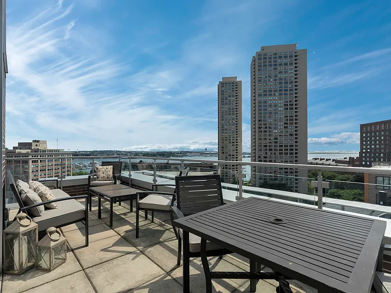 80 Broad St #1403 PENTHOUSE — Photo 14