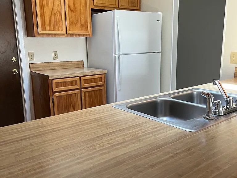 92 Cutter Ln — Photo 8