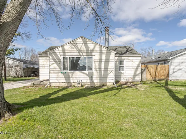 29471 Harriet St, Millbury, OH 43447