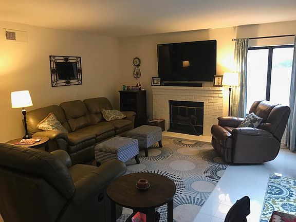 4th image of 9190 Bedel Ct