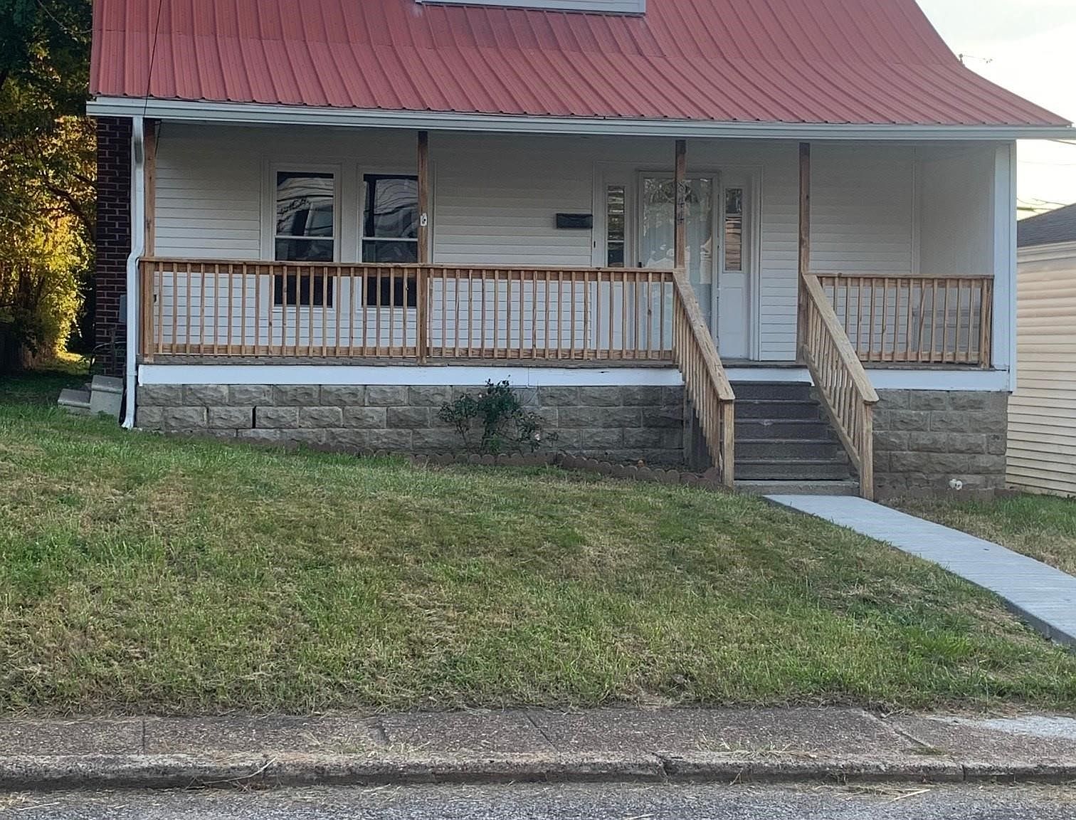 844 Vine St, Raceland, KY 41169 Zillow
