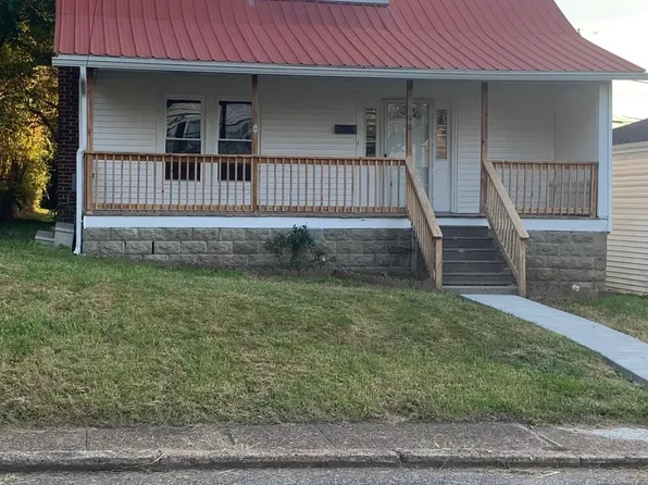844 Vine St, Raceland, KY 41169