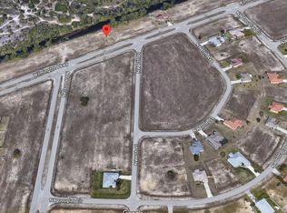 719 Wilmington Pkwy, Cape Coral, FL 33993