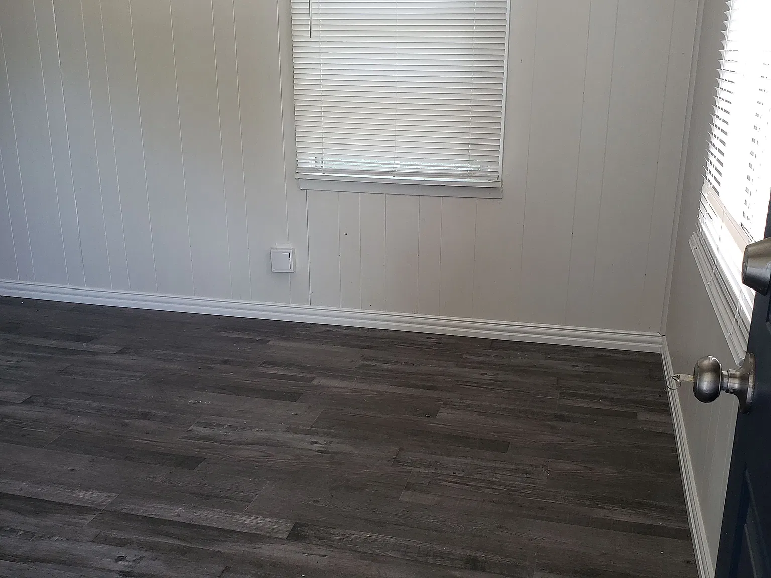 1 bed, 370 sqft, $900 — Photo 3