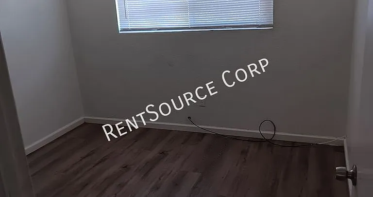 1131 Barstow Rd #B — Photo 20