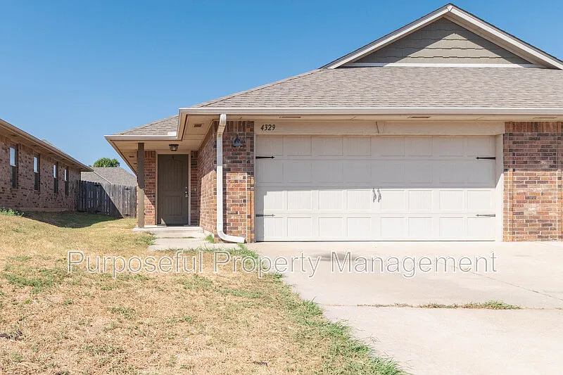4329 Edinburg Way