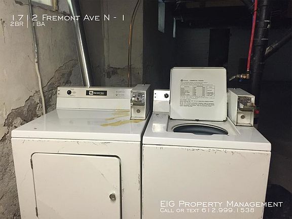 4th image of 1712 Fremont Ave N #1
