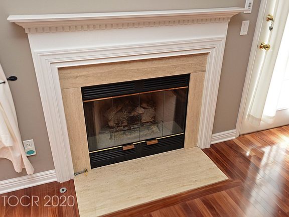 5th image of 644 Richmond Ct