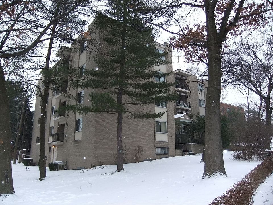 Home for Sale in Shadyside, Pennsylvania $249,900