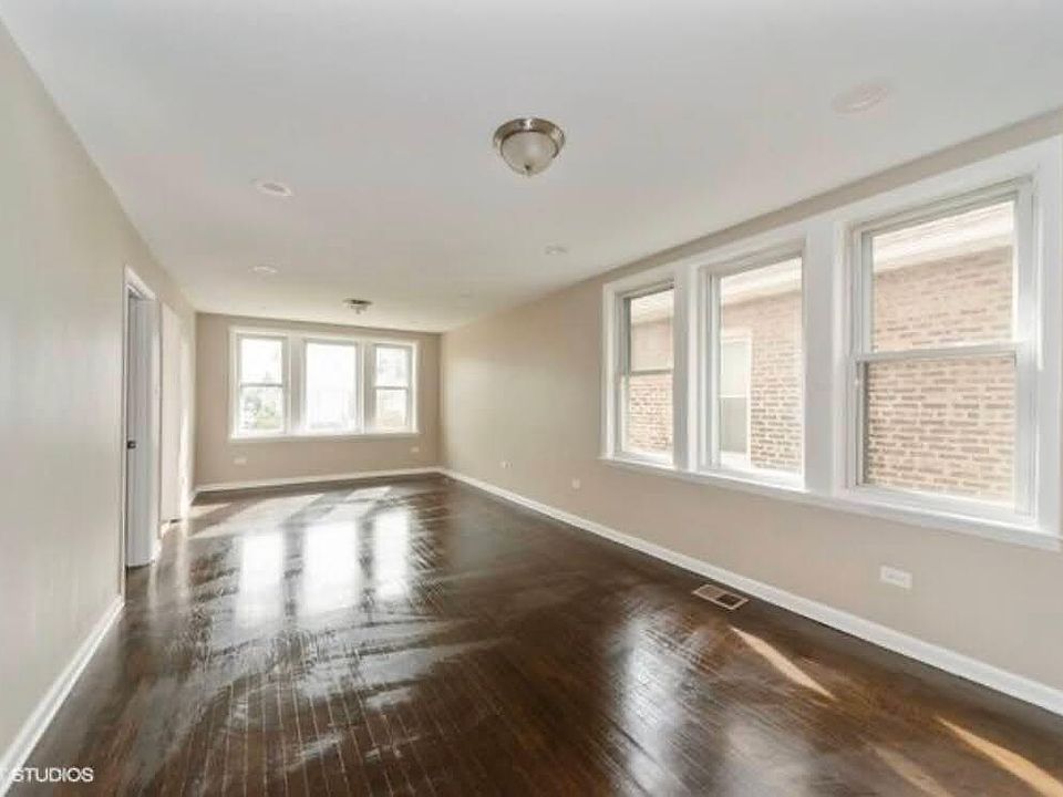 1st image of 5422 S Menard Ave #1