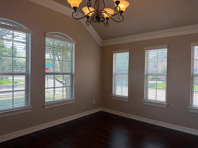 9638 Castlerock Trl — Photo 11