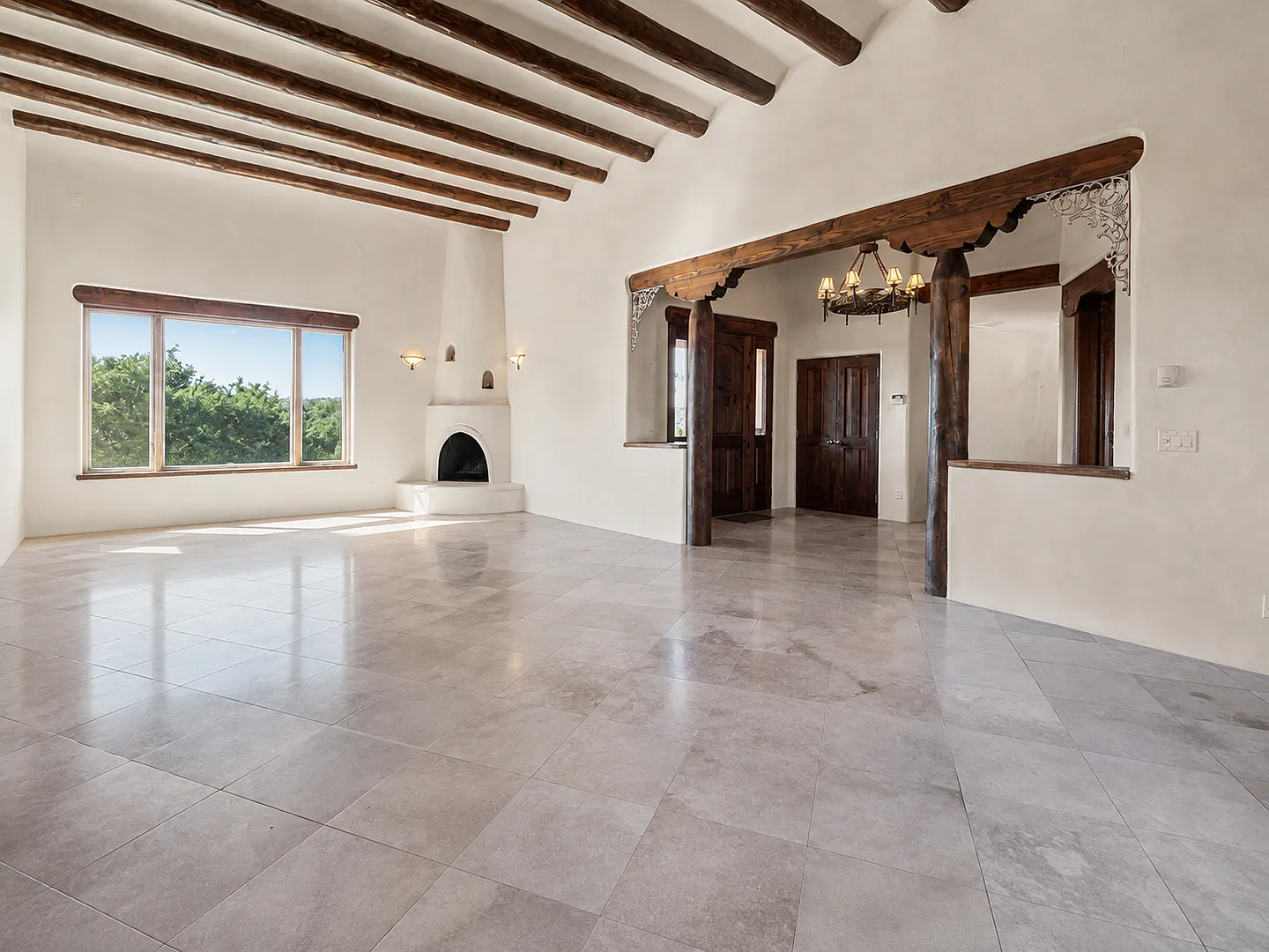 Experience Refined Santa Fe Living on 2.86 Private Acres — Photo 4