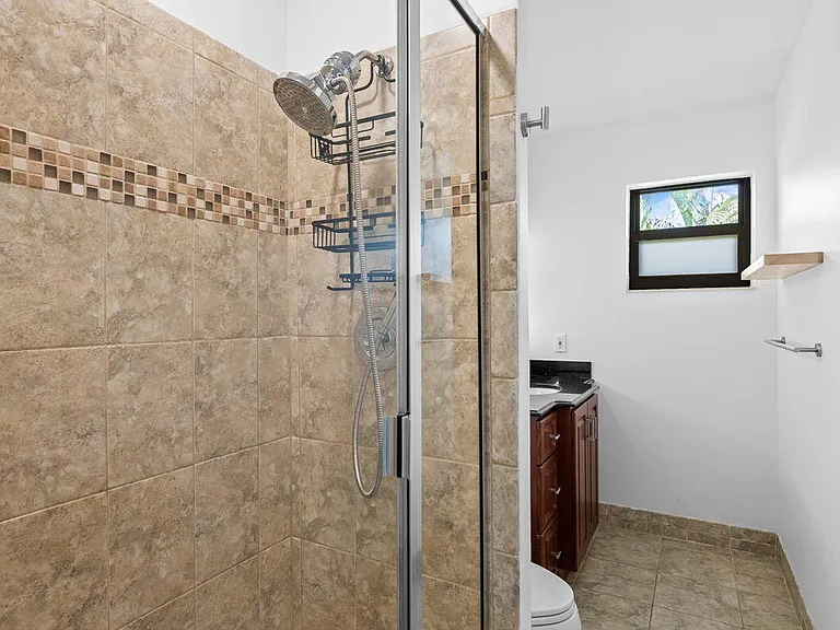 2700 NE 56th Ct #4B — Photo 15