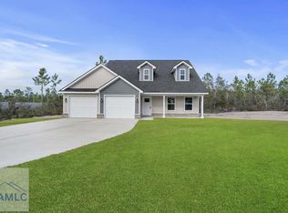 135 Cardinal Ln, Jesup, GA 31545