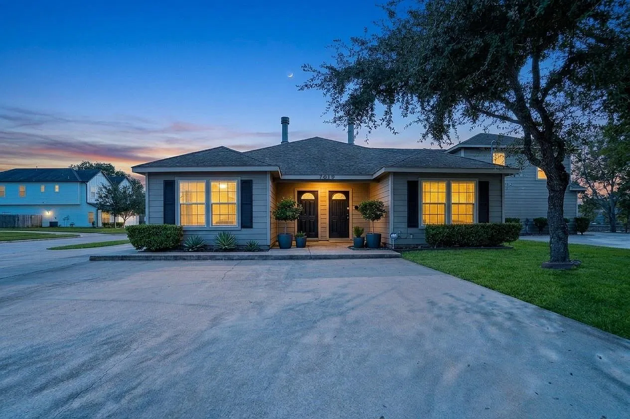 3 bed, 2.0 bath, 1133 sqft, $1,500 — Photo 3