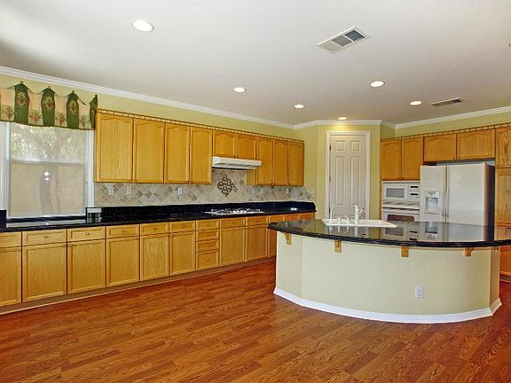 5th image of 2697 Botticelli Dr