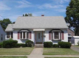 99 Davis St, Springfield, MA 01104