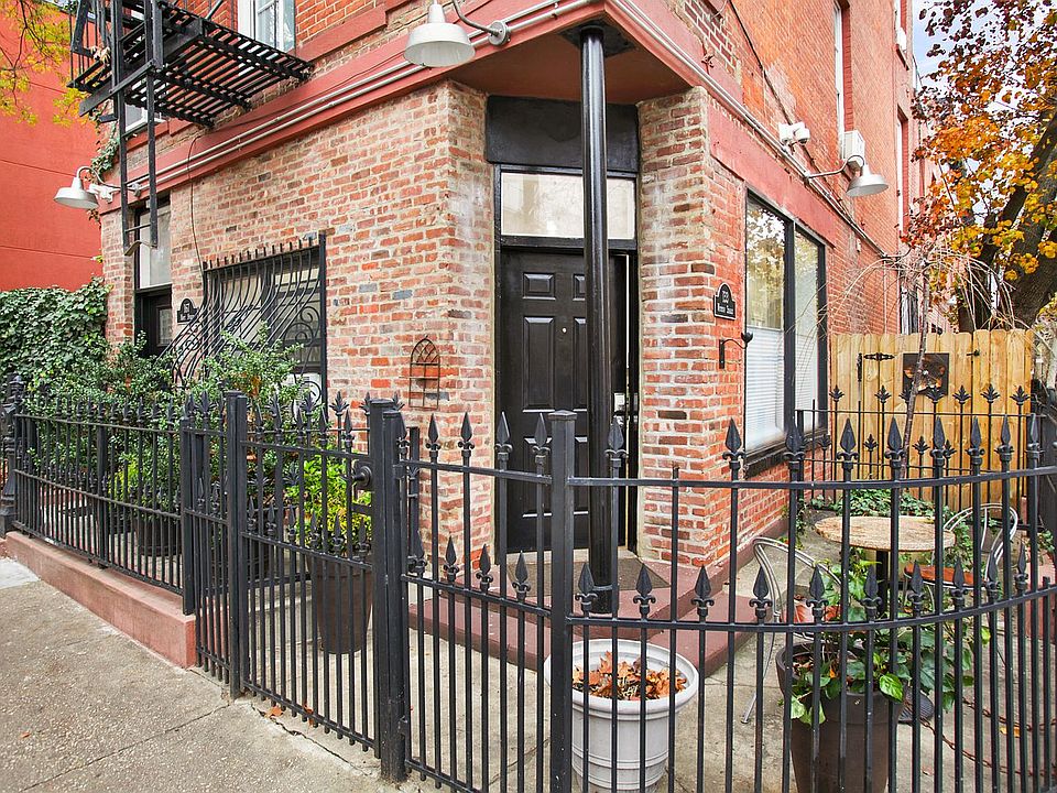 1st image of 133 Wyckoff St #1