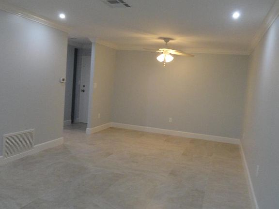 Living/dining room looking towards dining area