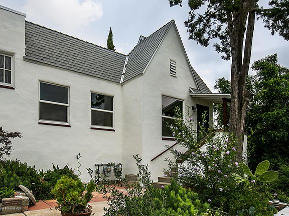 2nd image of 1637 Redesdale Ave
