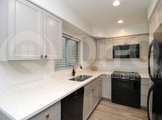 6925 E 4th St APT 10, Scottsdale, AZ 85251
