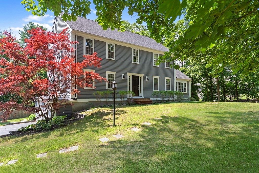 121 East St, Hingham, MA 02043 Zillow