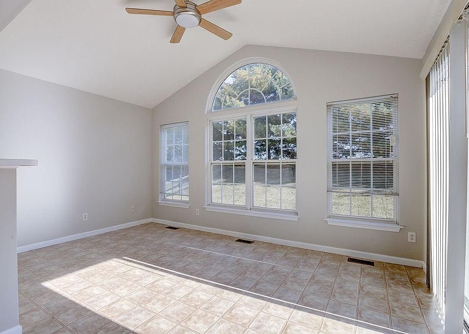 549 Indian Lake Dr, Maineville, OH 45039 Zillow