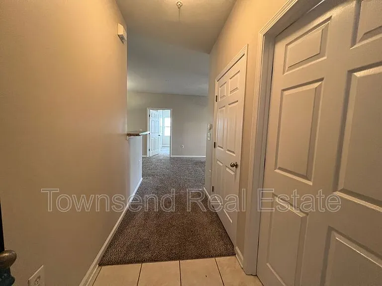 621 Marshtree Ln #107 — Photo 2