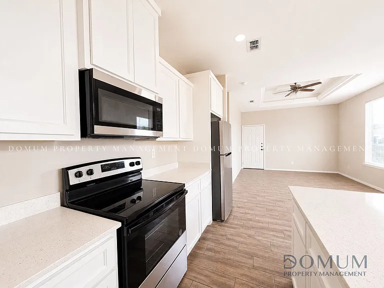 3302 Wolf Creek Ave #3 — Photo 7