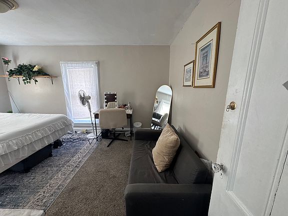 5th image of 44 Leroy St