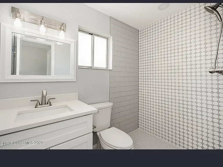 1315 Paul St — Photo 9
