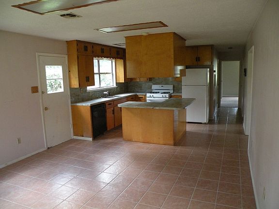 3rd image of 106 Ponderosa St Unit 1
