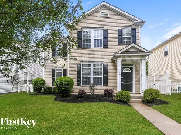 11253 Heritage Green Dr, Cornelius, NC 28031