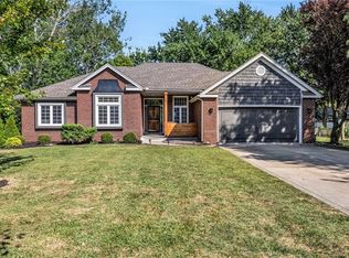 7803 NW Lynns Ln, Weatherby Lake, MO 64152
