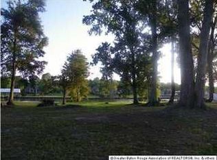 13225 Diversion Canal Rd, Saint Amant, LA 70774