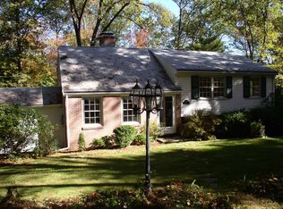 39 Colrain Rd, Topsfield, MA 01983