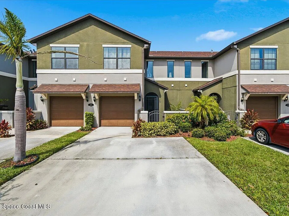 1320 Lara Cir #103