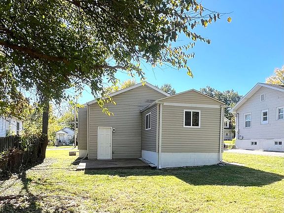 3rd image of 9437 Bristol Ave