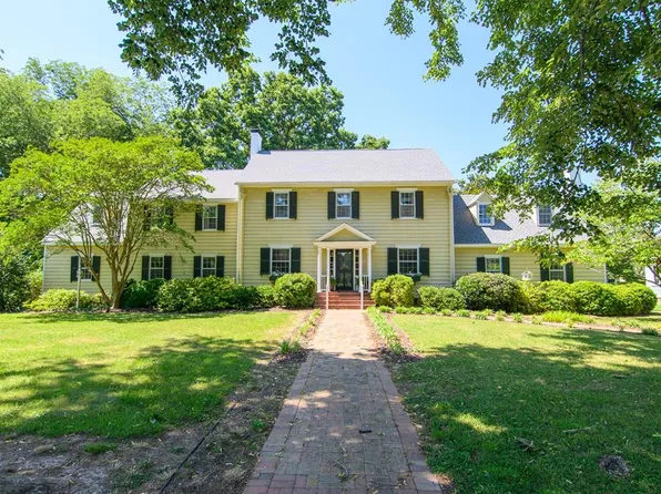 23347 Back St, Accomac, VA 23301