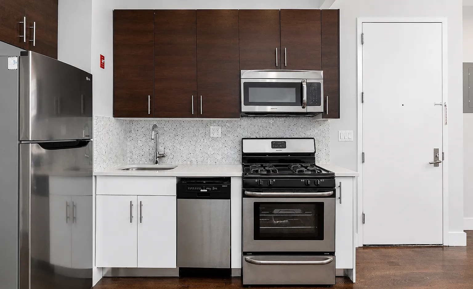 1863 Bleecker Street — Photo 3